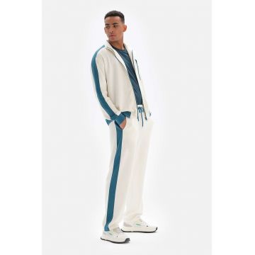 Pantaloni sport din amestec de modal cu buzunare oblice