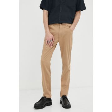 Wrangler pantaloni Larston barbati, culoarea maro, mulata