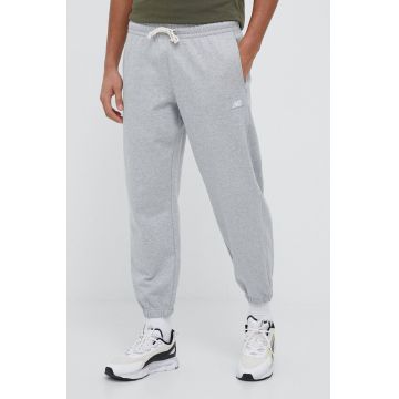 New Balance pantaloni de trening din bumbac barbati, culoarea gri, melanj MP31503AG-3AG