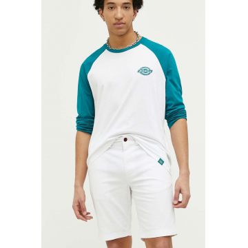 Superdry pantaloni scurti barbati, culoarea alb
