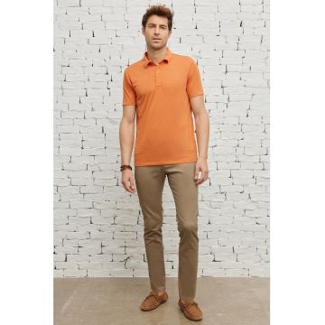 Tricou polo cu slituri laterale