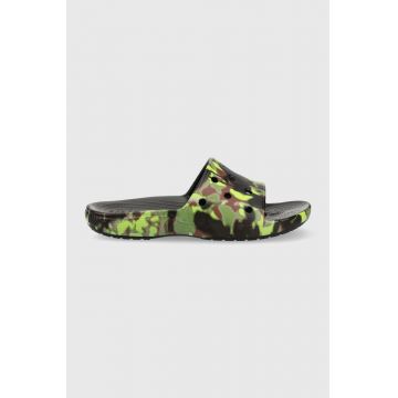 Crocs papuci Classic Spray Camo Slide barbati, culoarea verde, 208252