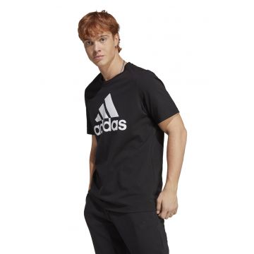 Tricou cu logo supradimensionat