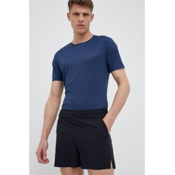 On-running pantaloni scurți de alergare Essential culoarea negru