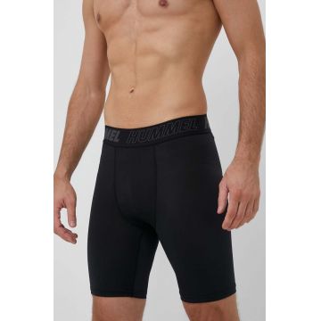 Hummel pantaloni scurți de antrenament Topaz culoarea negru