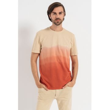 Tricou cu aspect in degrade