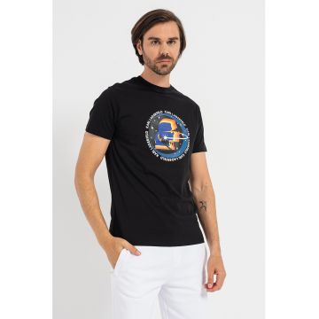 Tricou cu decolteu la baza gatului si imprimeu