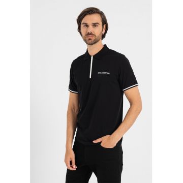 Tricou polo cu fenta scurta cu fermoar