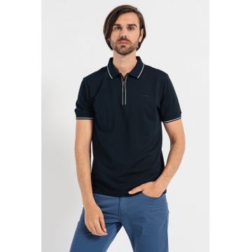 Tricou polo cu fermoar scurt