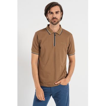 Tricou polo cu fermoar scurt