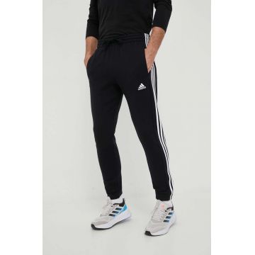 adidas pantaloni de trening din bumbac culoarea negru, cu imprimeu IC0050