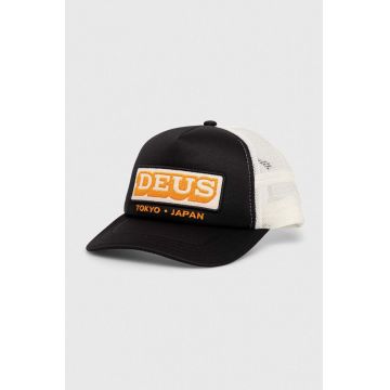 Deus Ex Machina sapca culoarea negru, cu imprimeu