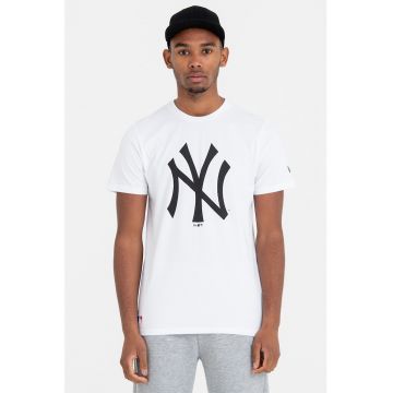 Tricou cu decolteu la baza gatului si logo New York Yankees