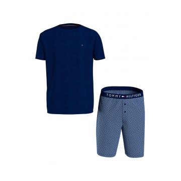 Pijama de bumbac organic cu model si pantaloni scurti