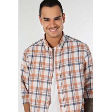 Camasa in carouri cu maneci lungi Camasa in carouri cu maneci lungi