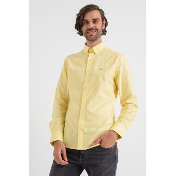 Camasa slim fit cu logo discret