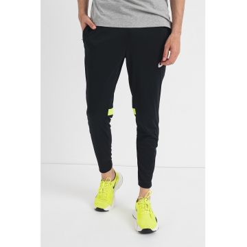 Pantaloni cu buzunare laterale si tehnologie Dri-FIT - pentru fotbal ACDPR