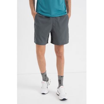Pantaloni scurti cu tehnologie Dri-Fit si doua buzunare oblice - pentru fitness
