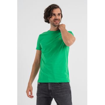 Tricou cu decolteu la baza gatului si detaliu logo