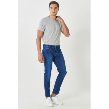 Blugi slim fit cu aspect decolorat