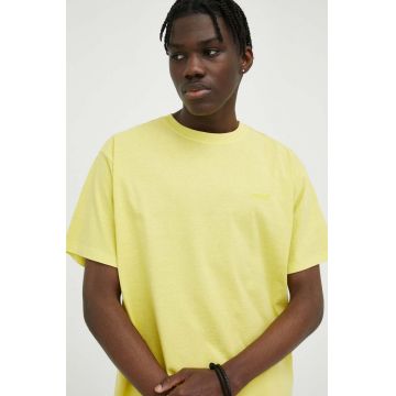 Levi's tricou din bumbac culoarea galben, neted