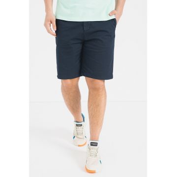 Pantaloni chino scurti cu 4 buzunare