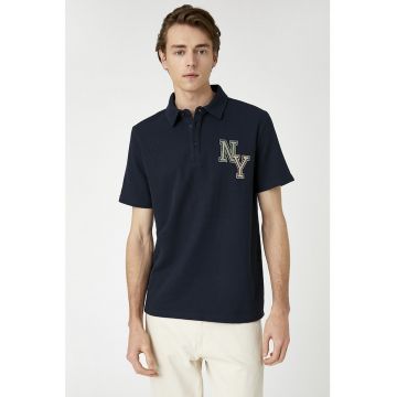 Tricou polo cu broderii pe piept