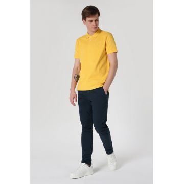 Tricou polo din pique cu broderie