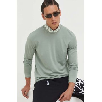 HUGO longsleeve barbati, culoarea verde, cu imprimeu