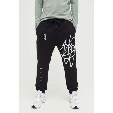 HUGO pantaloni de trening din bumbac culoarea negru, cu imprimeu
