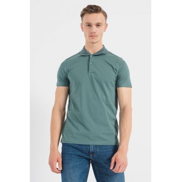 Tricou polo din bumbac cu fenta cu nasturi