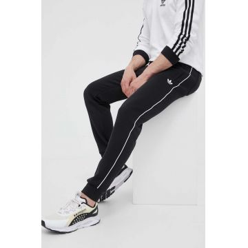 adidas Originals pantaloni de trening Adicolor Seasonal Archive Sweat Pants culoarea negru, neted HR5337-black