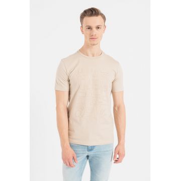 Tricou regular fit cu decolteu la baza gatului si imprimeu Tee