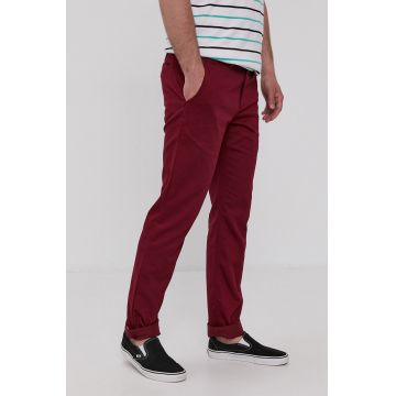 Vans pantaloni bărbați, culoarea roșu, model drept VN0A5FJ7ZBS1-pomegranat