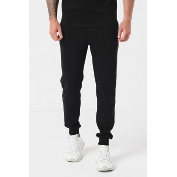 Pantaloni sport din amestec de bumbac cu imprimeu logo