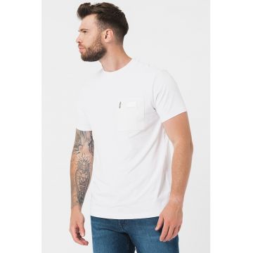 Tricou cu buzunar aplicat Tricou cu buzunar aplicat