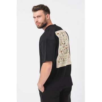Tricou cu imprimeu grafic