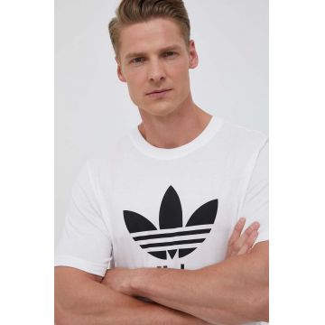 adidas Originals tricou din bumbac barbati, culoarea alb, cu imprimeu