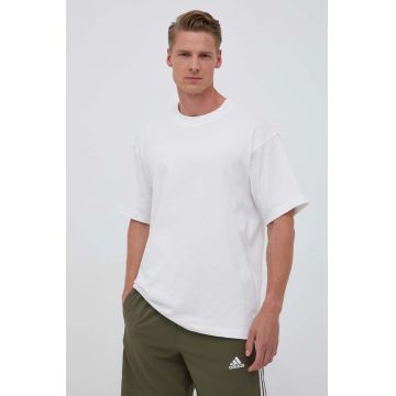 adidas Originals tricou din bumbac culoarea alb, cu imprimeu IM4388