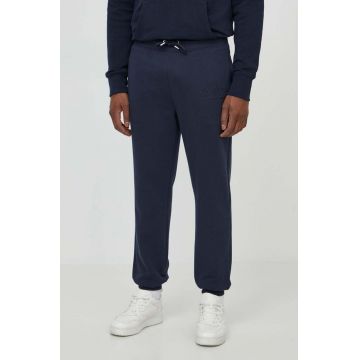 Gant pantaloni de trening din bumbac culoarea albastru marin, neted Gant pantaloni de trening din bumbac culoarea albastru marin, neted