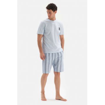 Pijama cu pantaloni scurti si buzunare oblice