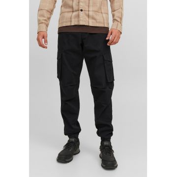 Pantaloni cargo cu snur in talie