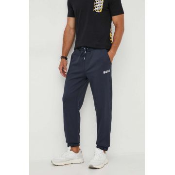 BOSS pantaloni de trening din bumbac culoarea albastru marin, cu imprimeu