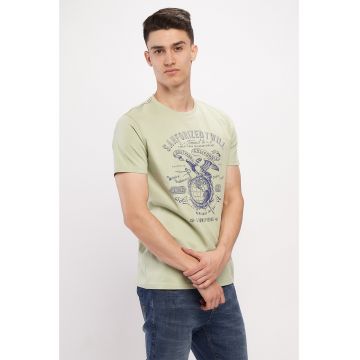 Tricou cu deccolteu la baza gatului si imprimeu