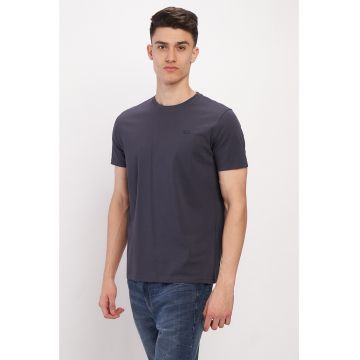 Tricou uni cu deccolteu la baza gatului