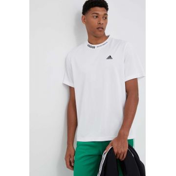 adidas tricou barbati, culoarea alb, cu imprimeu