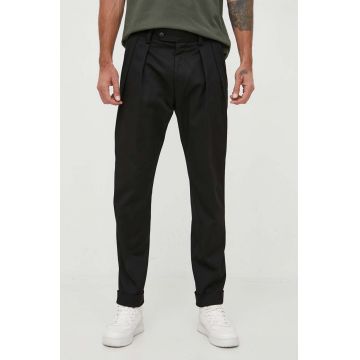 BOSS pantaloni barbati, culoarea negru, drept