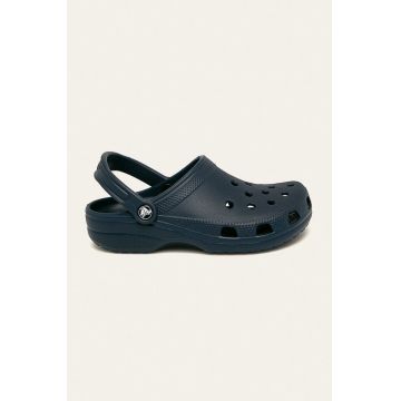 Crocs papuci Classic culoarea bleumarin 207431