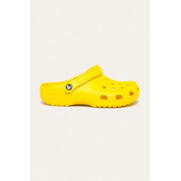 Crocs papuci Classic culoarea galben 207431