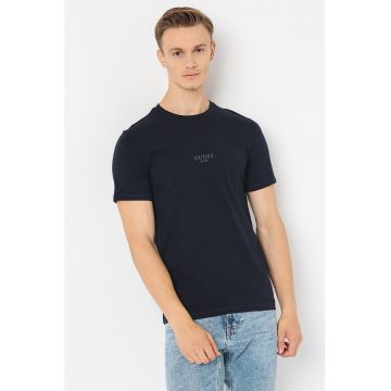 Tricou slim fit cu decolteu la baza gatului